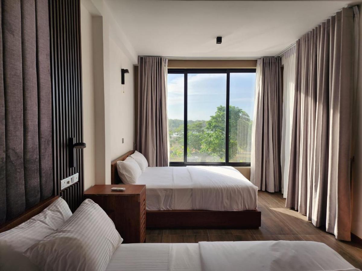 Thimbiri Wewa Resort Wilpattu Buitenkant foto