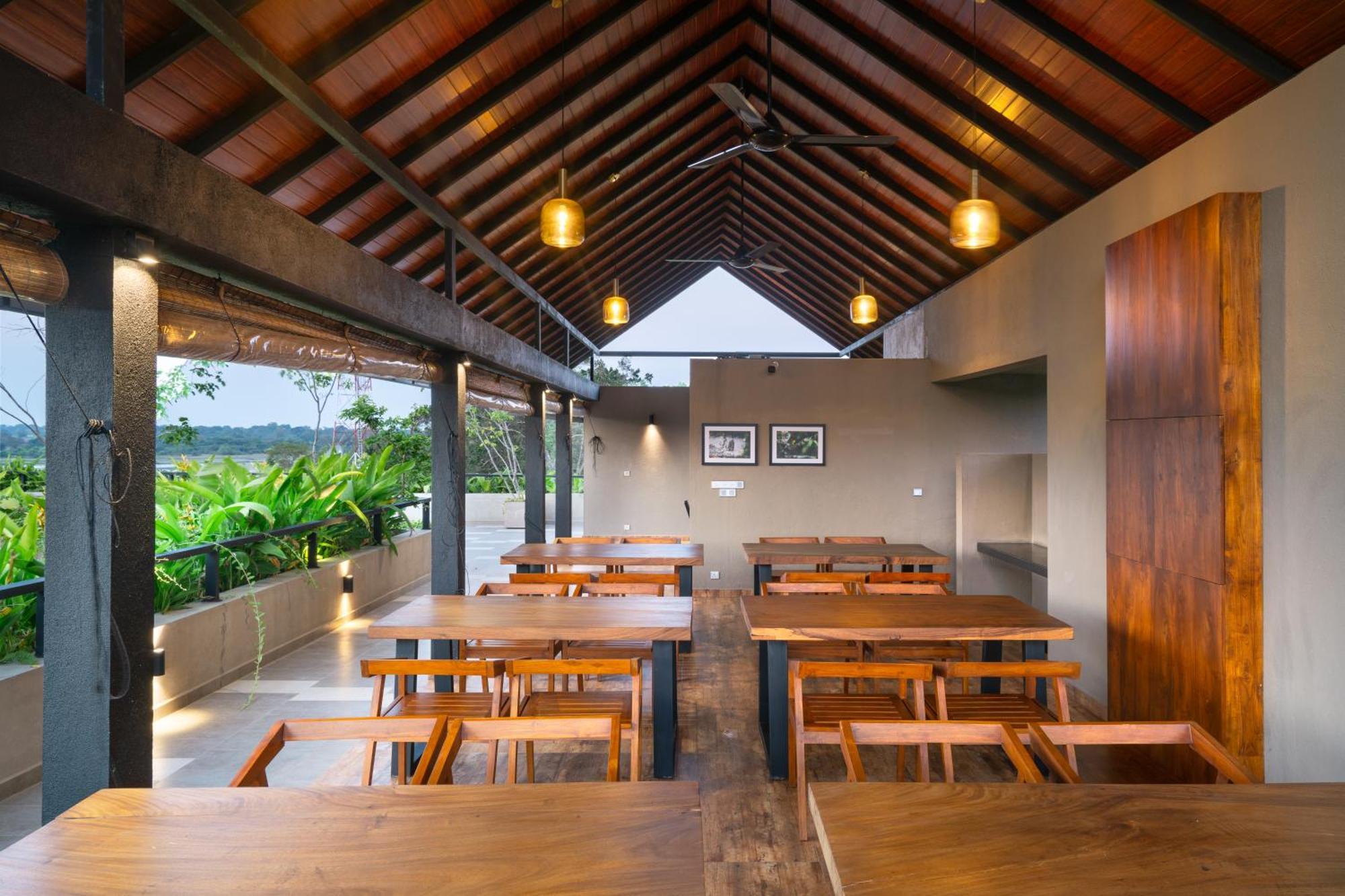 Thimbiri Wewa Resort Wilpattu Buitenkant foto