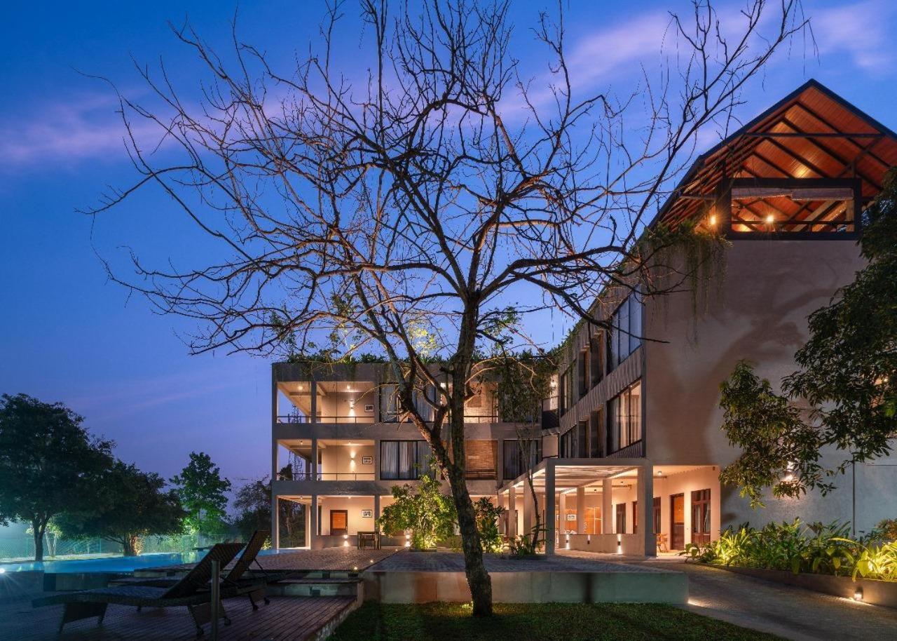 Thimbiri Wewa Resort Wilpattu Buitenkant foto