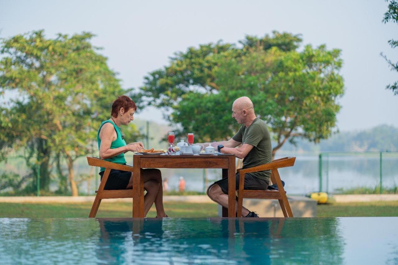 Thimbiri Wewa Resort Wilpattu Buitenkant foto